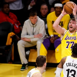 Nba, Doncic trascina i Lakers. Successo da record per Portland