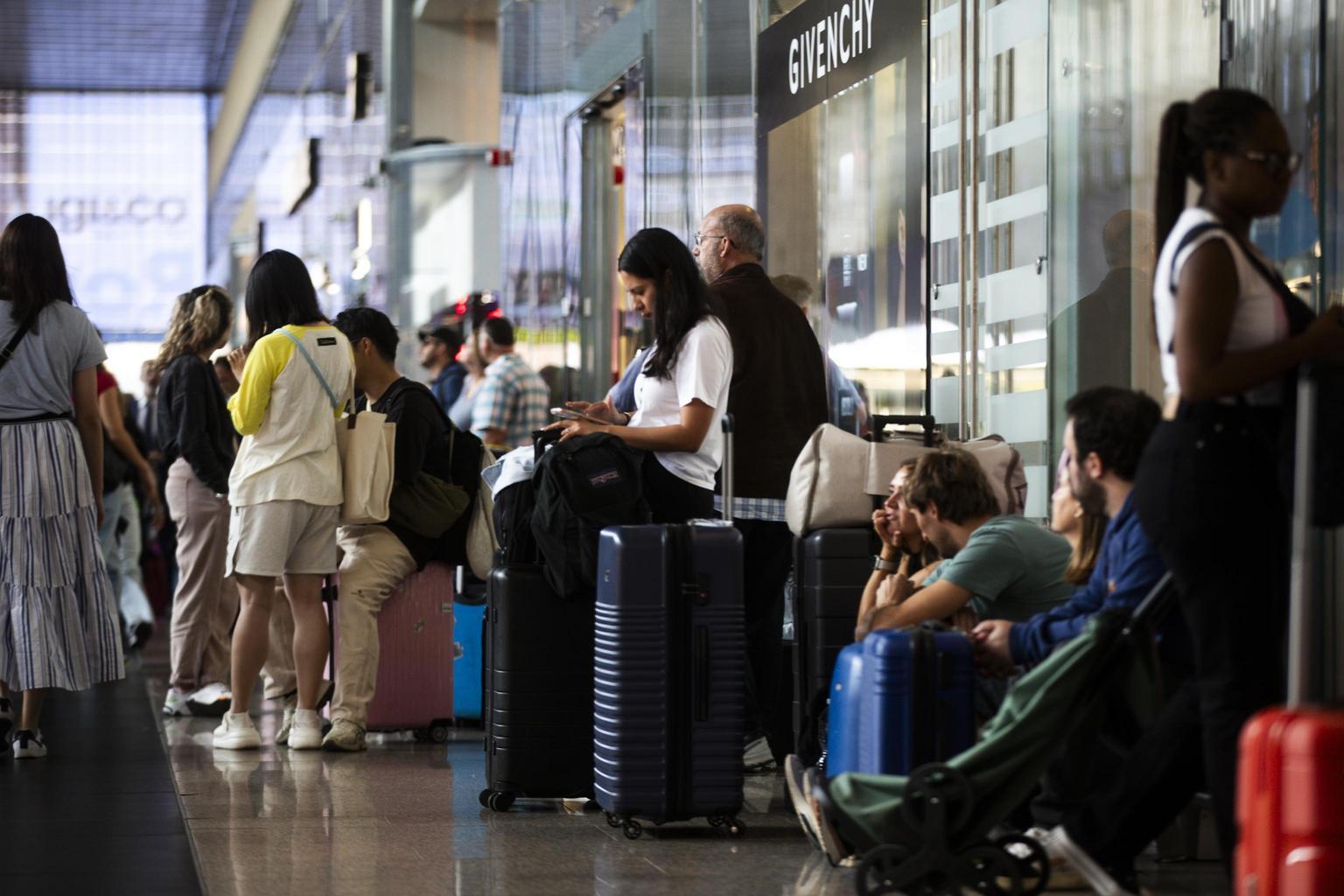 Treni, Sciopero Di Alcune Sigle Sabato E Domenica. “Possibili Disagi ...