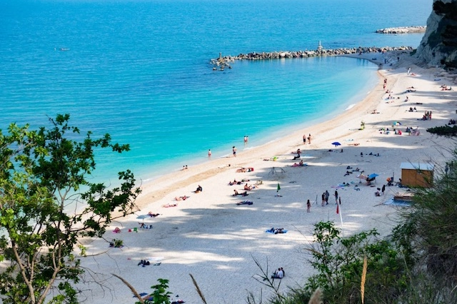 Spiaggia di San Michele a Sirolo