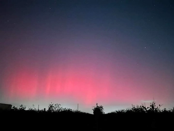 L’incredibile aurora boreale vista dall’Emilia Romagna: lo spettacolo in cielo