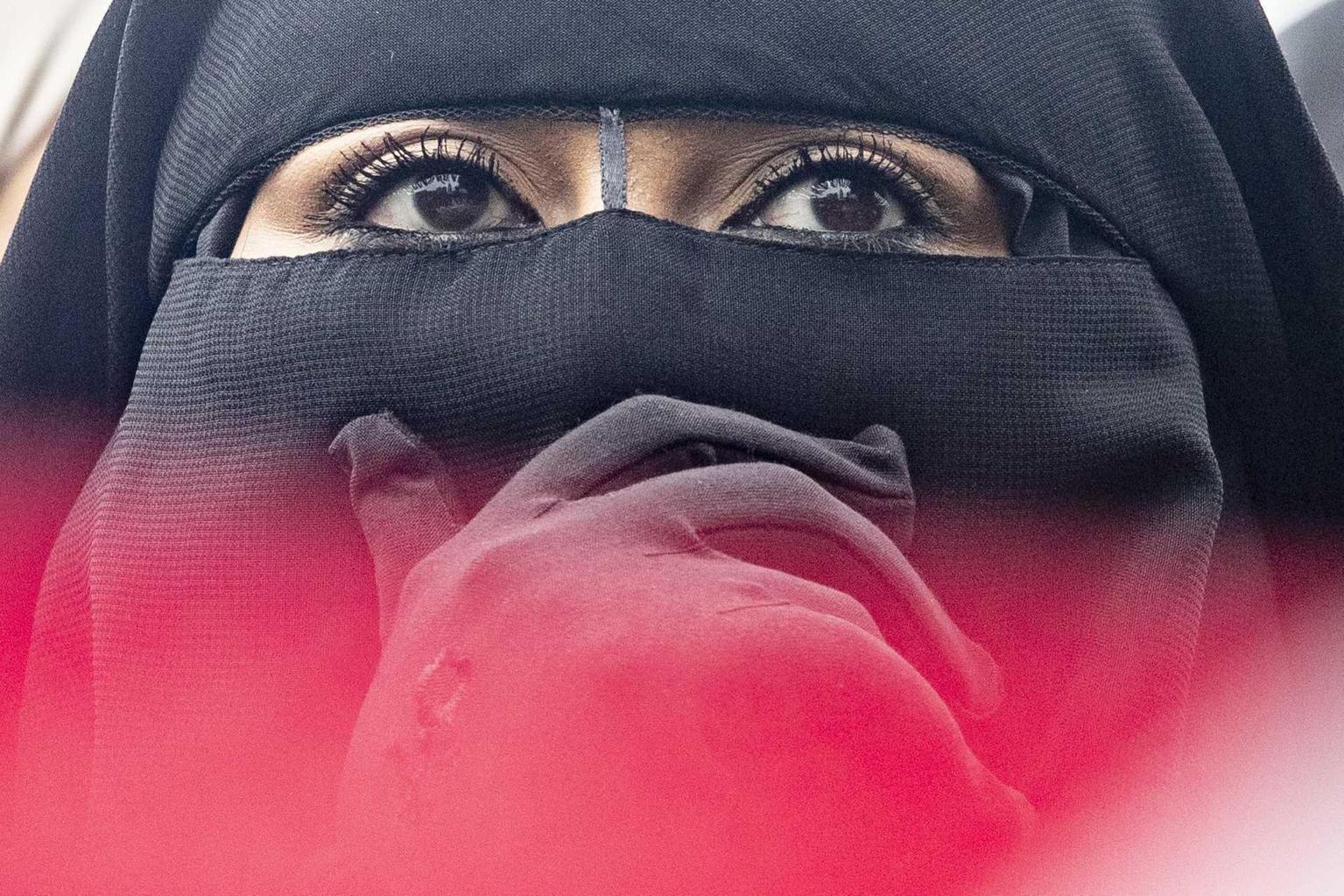 Ministro Valditara: Scuola di Monfalcone e l'uso del niqab, serve una legge chiara