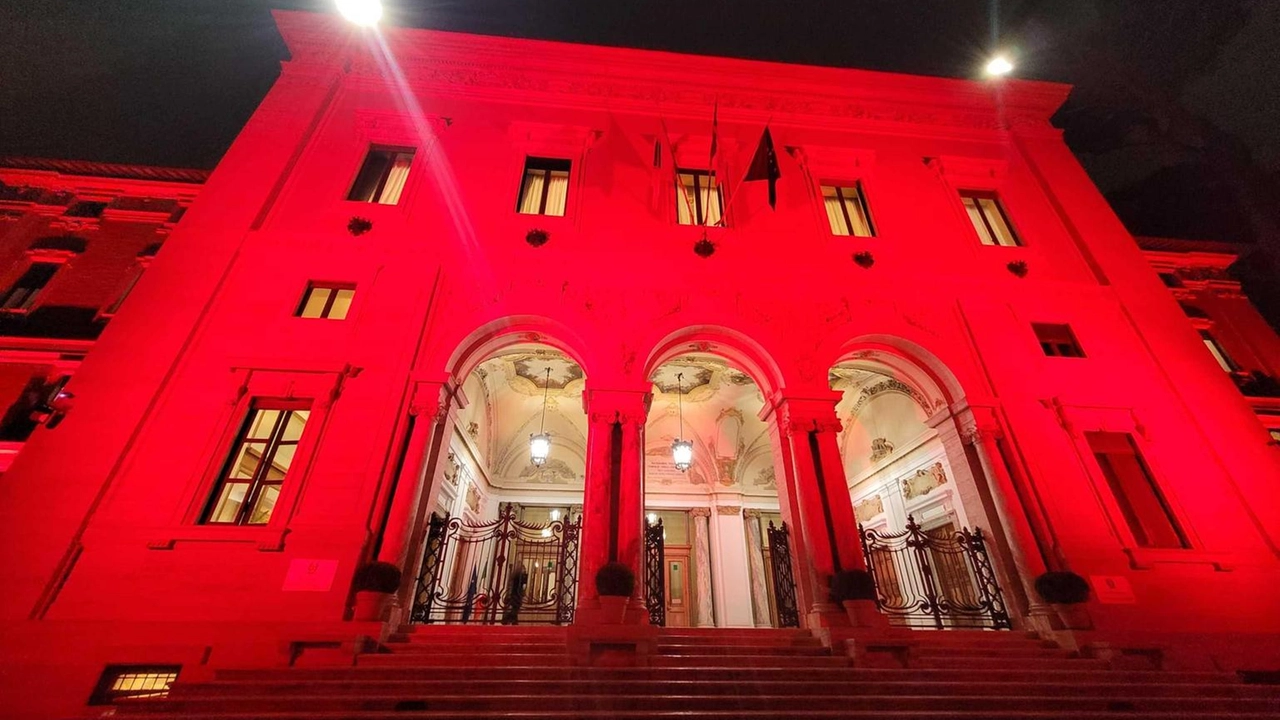 Violenza sulle donne, Enel illumina di rosso sede del Cnel