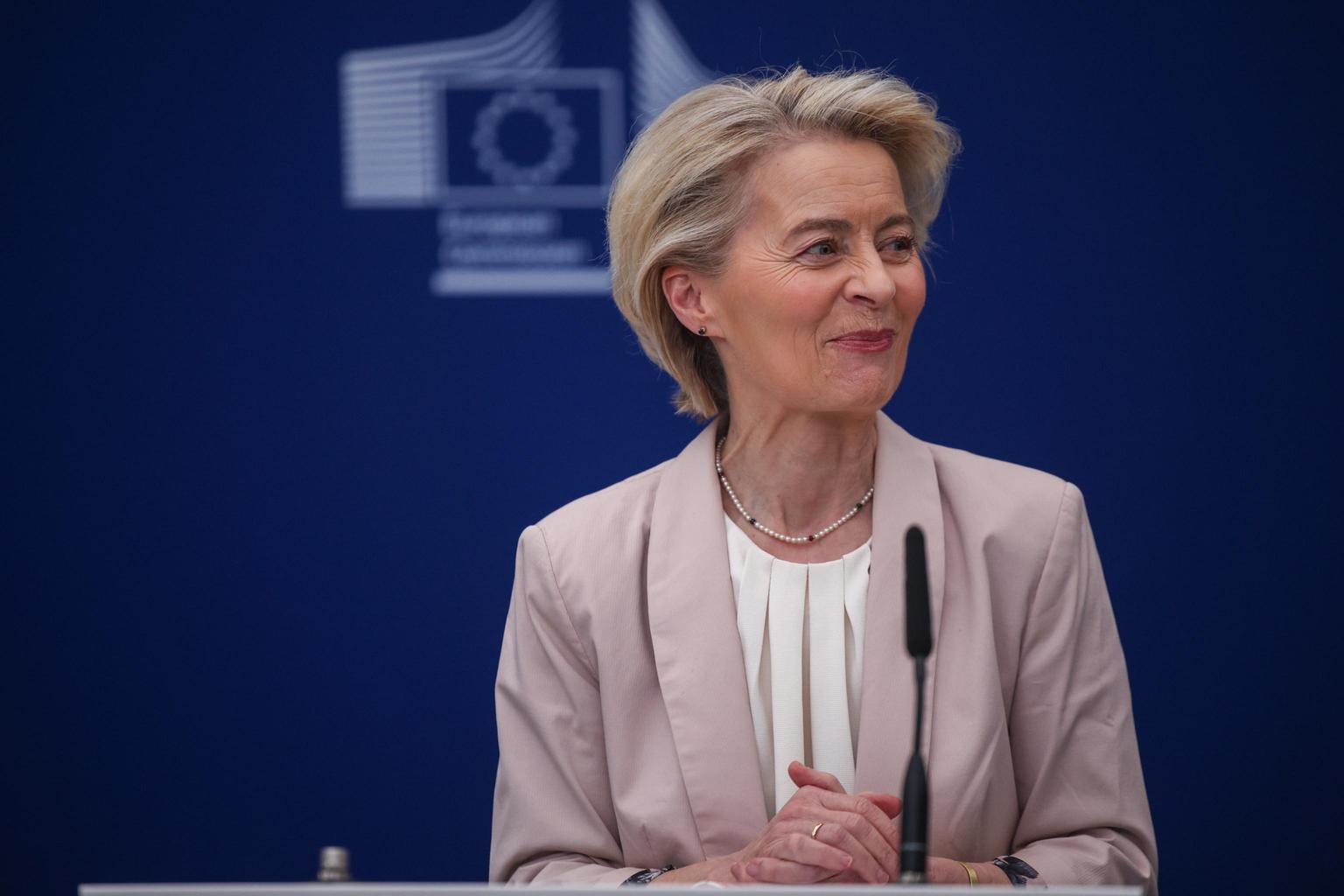 Ursula von der Leyen: 800 miliardi per la difesa con il Patto di stabilità