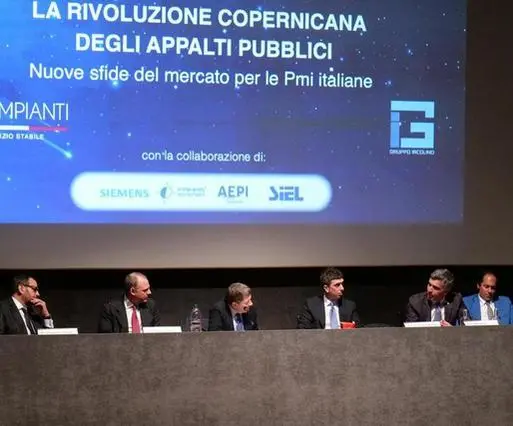 "Le Pmi italiane facciano squadra per competere coi colossi stranieri"