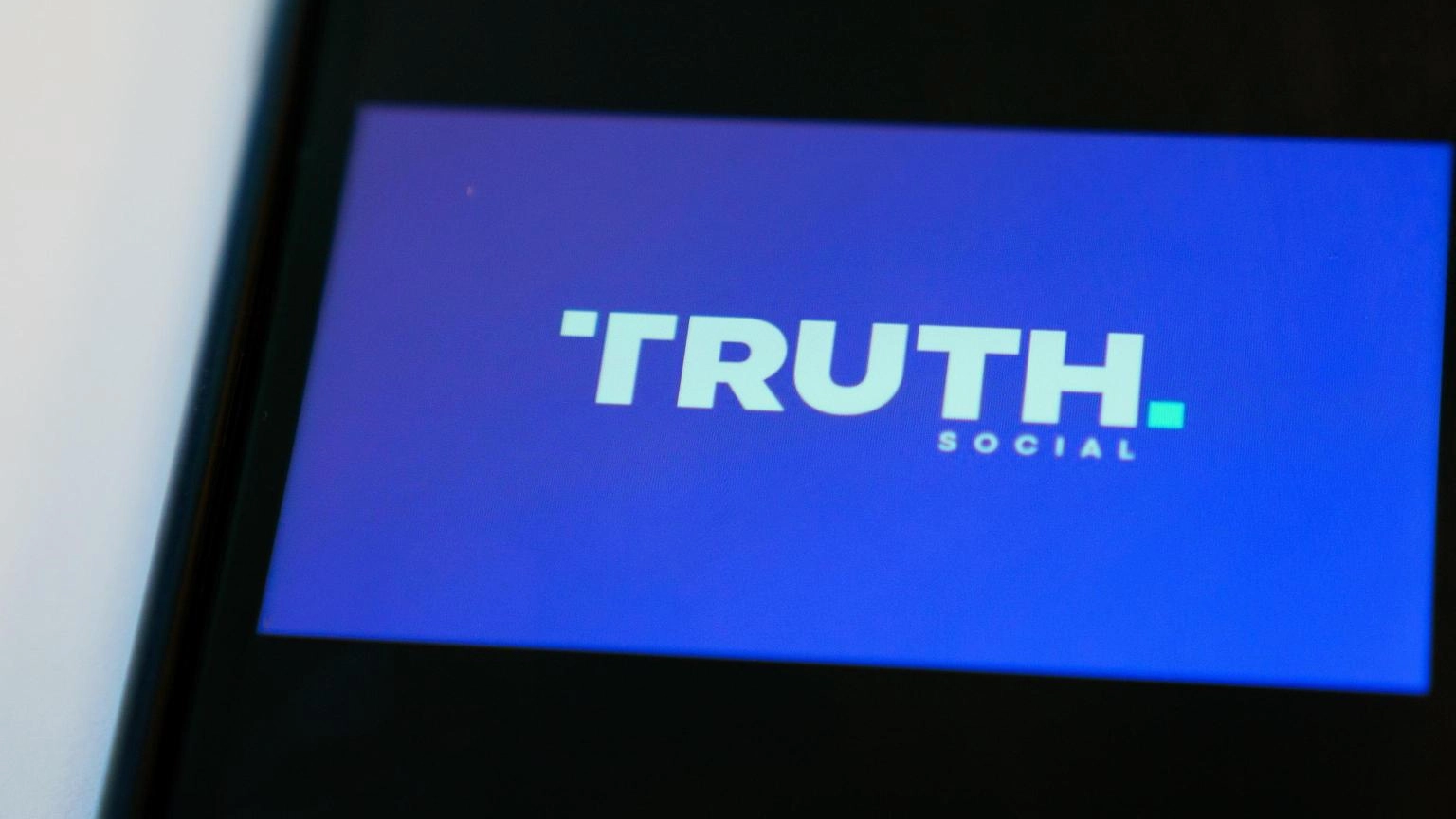 Truth, il social di Trump, vola a Wall Street, +12%