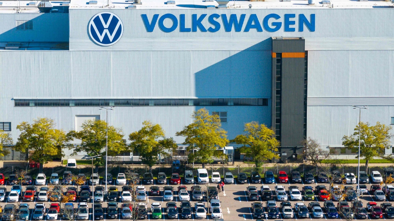 Uno stabilimento Volkswagen (foto Afp)