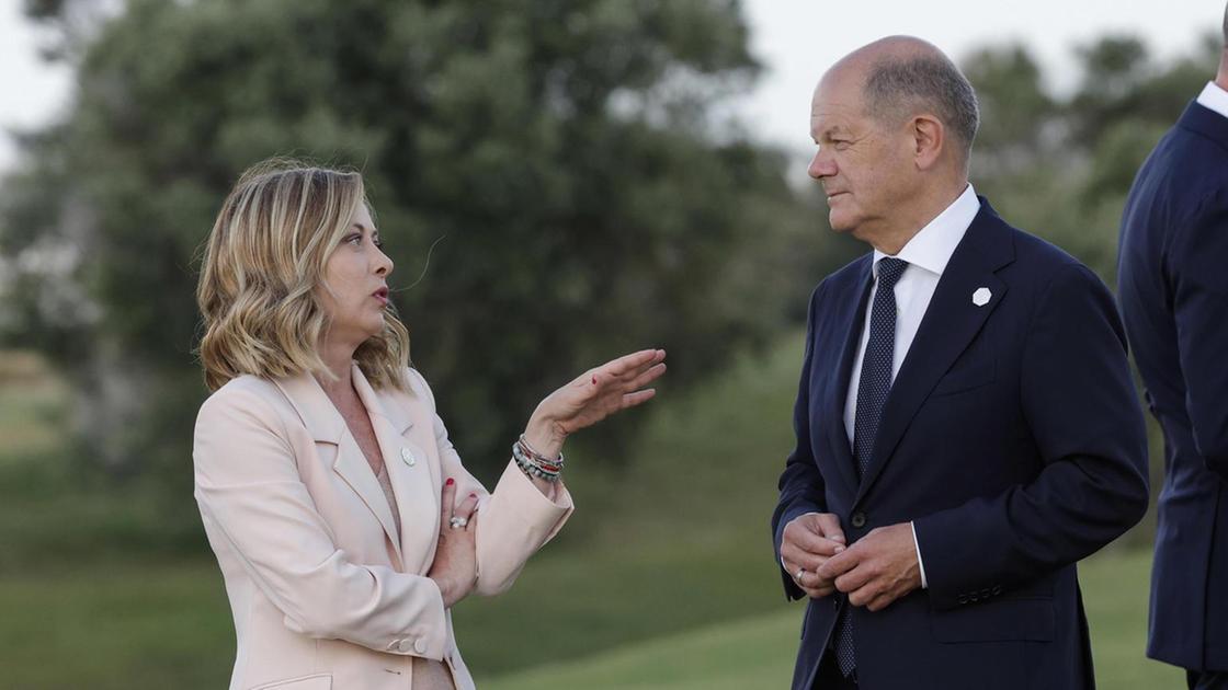 Giorgia Meloni e Olaf Scholz discutono la difesa europea in vista del vertice