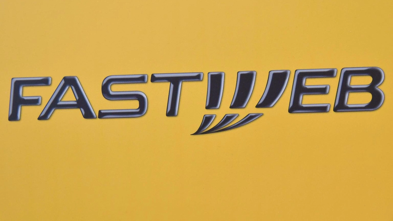 Fastweb acquista una tratta di rete sottomarina da Unitirreno, rafforzando l'Italia come hub strategico nel Mediterraneo.