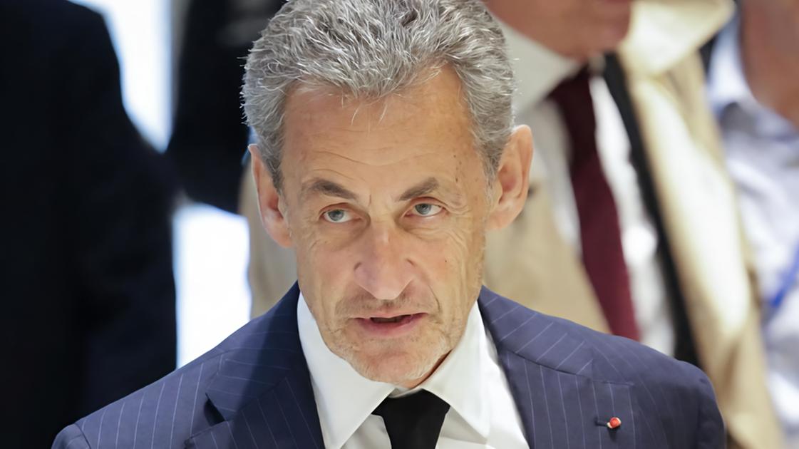 Finanziamenti illegali da Gheddafi,. Sarkozy di nuovo alla sbarra. L’ex presidente rischia dieci anni