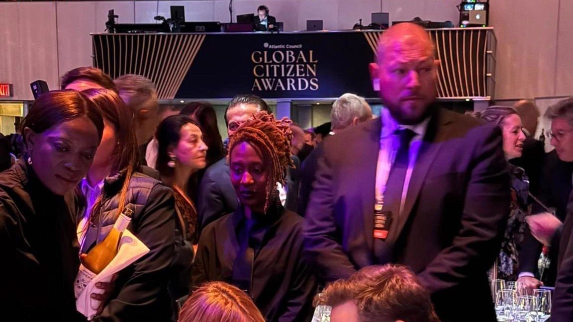 Musk consegna alla Meloni il 'Global Citizen Award 2024'