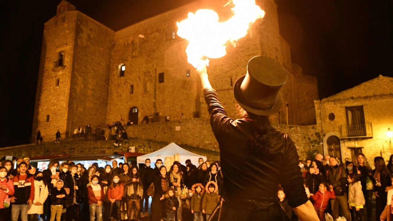 Nel cuore delle Madonie si rinnova l’appuntamento dal 6 al 15 dicembre, con uno speciale finale di Capodanno. In programma degustazioni, mercatini e spettacoli