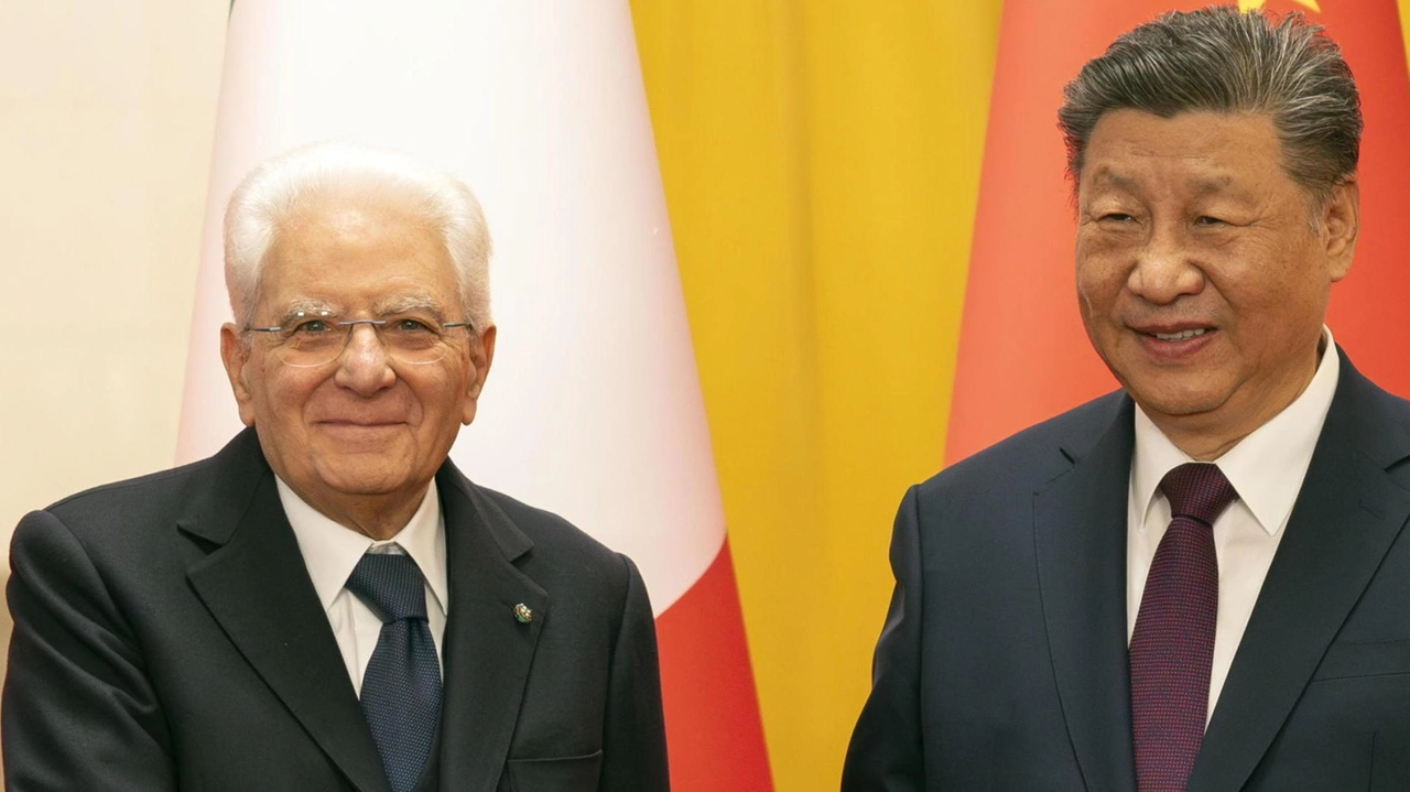 Mattarella in Cina. Riparte il dialogo dopo lo stop italiano alla Via della Seta