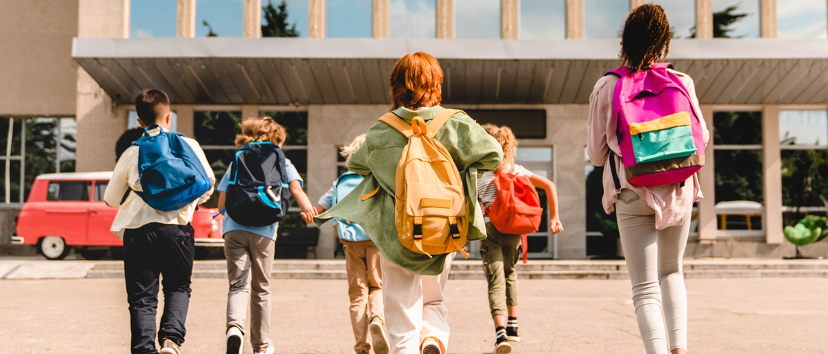 Iscrizione scuola 2025/26, le nuove date per fare domanda. Perché il ministero cambia la finestra temporale