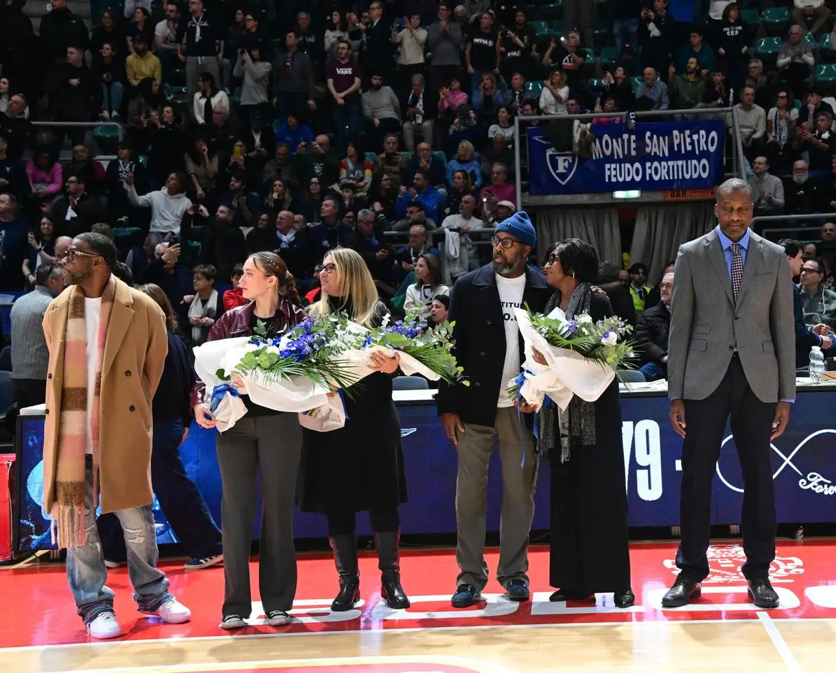 Una notte da Fortitudo. Douglas, brividi e ricordi