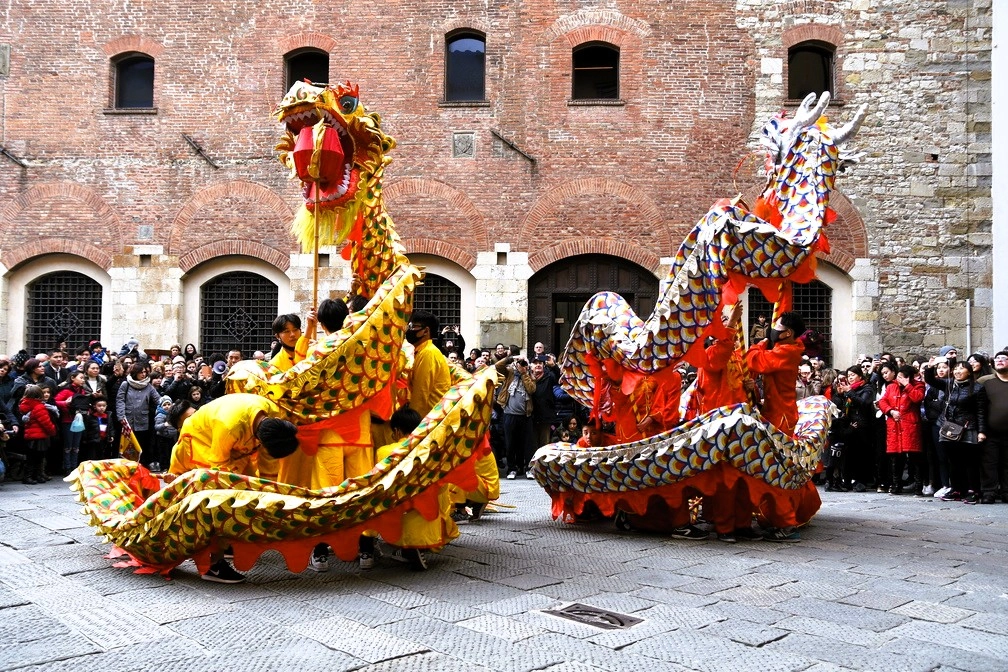 Dragoni alla sfilata del Capodanno cinese