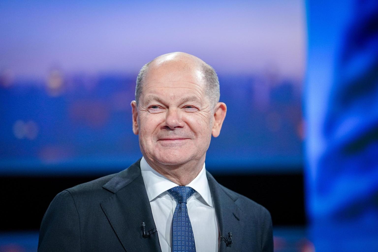 Scholz, 'false e pericolose le parole di Trump su Zelensky'