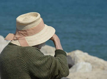 A che età una donna invecchia? Le risposte del geriatra