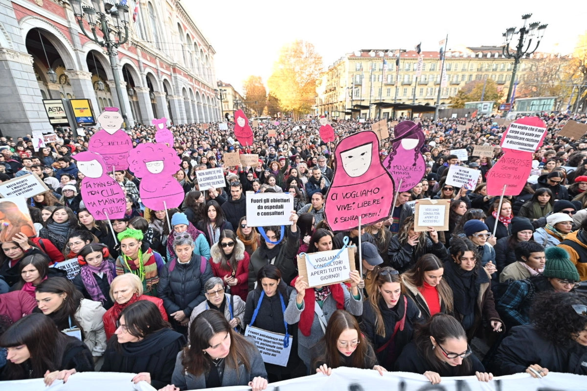 MANIFESTAZIONE-VIOLENZA-DONNE-GIULIA-CECCHETTIN-ANSA