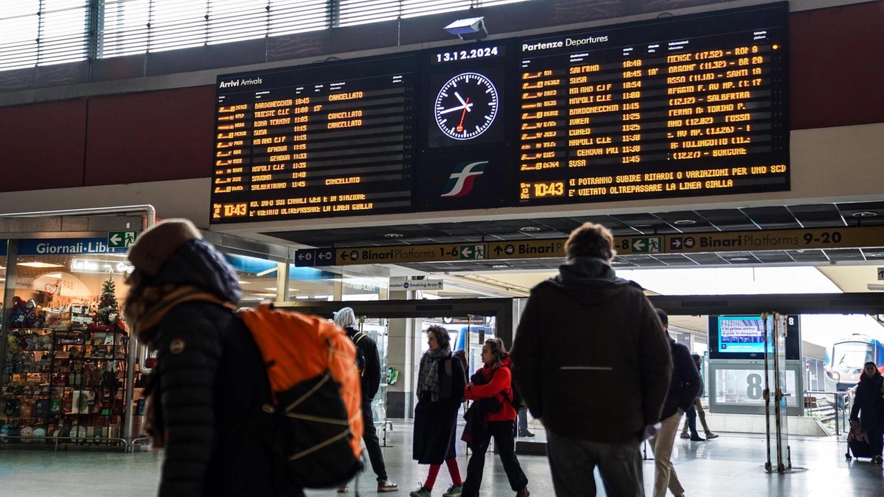 Ritardi e cancellazioni, regolare linea per Torino