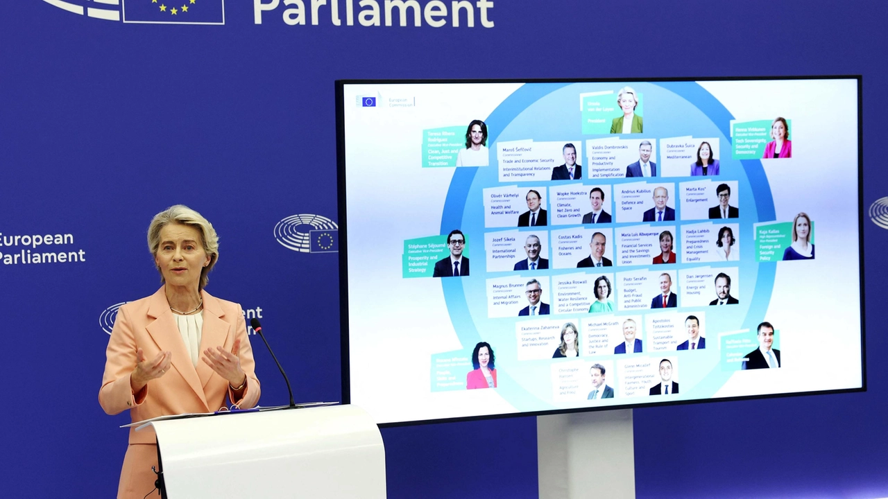 La presidente Ursula von der Leyen presenta la nuova commissione Ue