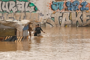 Cos’è la Dana, il fenomeno che ha causato l’alluvione a Valencia