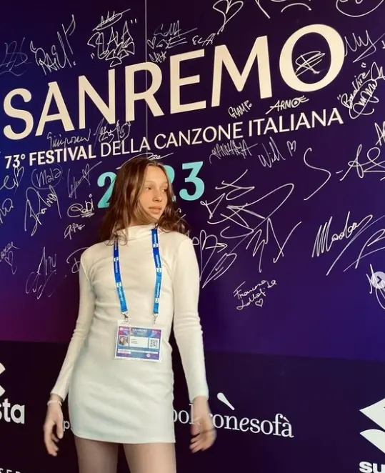 Sarah Toscano ad Amici: la crisi, le polemiche, il talento e il Festival di Sanremo