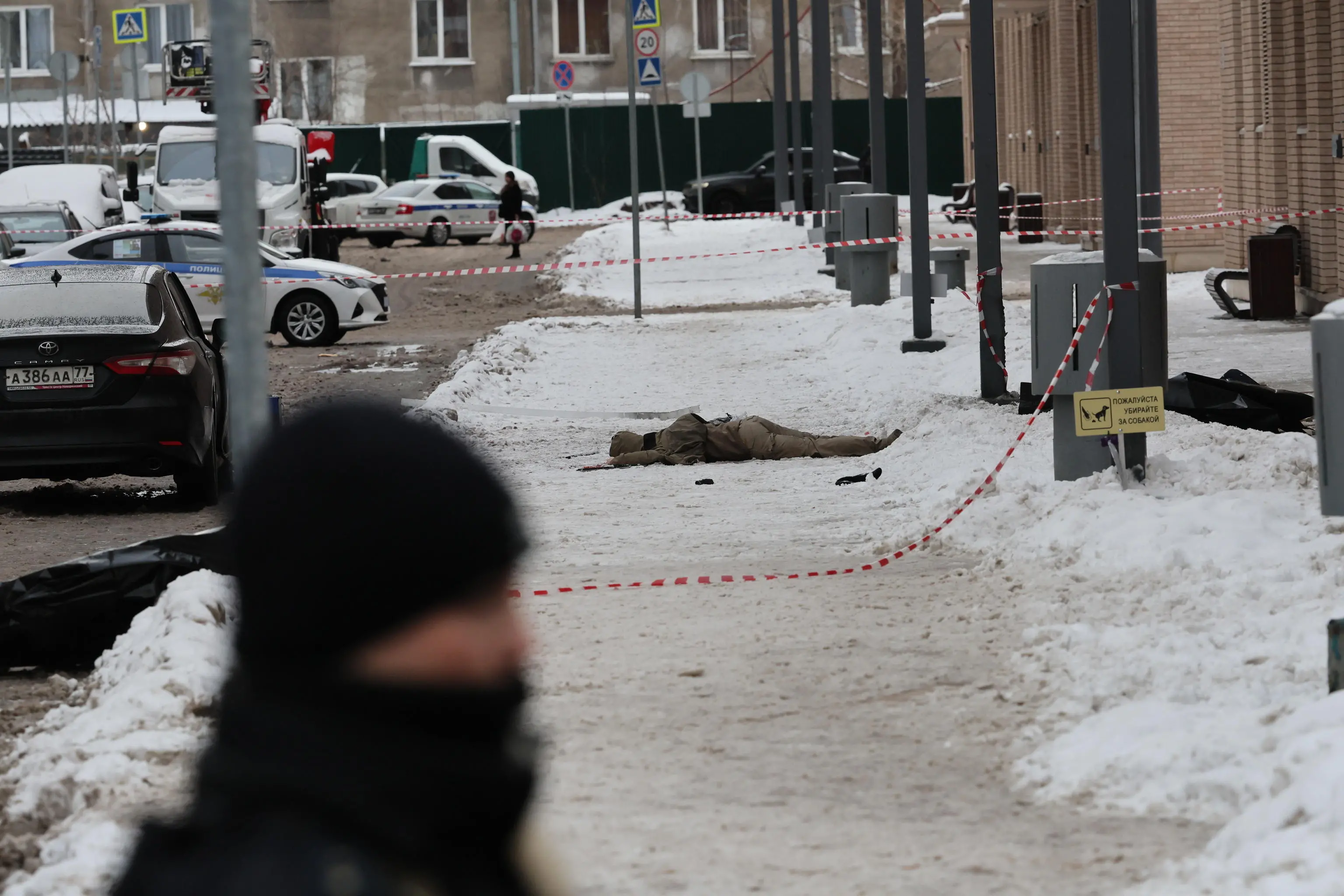 Ucciso a Mosca il comandante Kirillov. La Russia promette vendetta. Berlino, “avvelenata la madre di Kara-Murza”, ma l’oppositore russo frena: “Non è confermato”