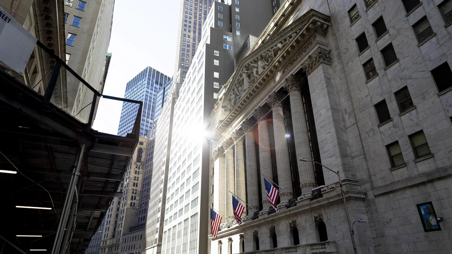 Wall Street apre debole, Dj -0,06%, Nasdaq +0,06%
