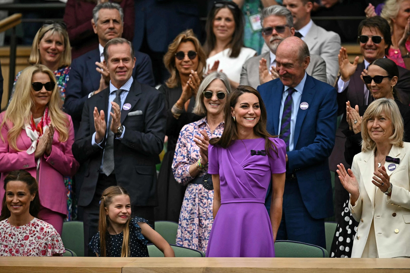 Kate Middleton nel Royal Box del Centre Court: alla sua sinistra la figlia Charlotte e la sorella Pippa (Ansa)