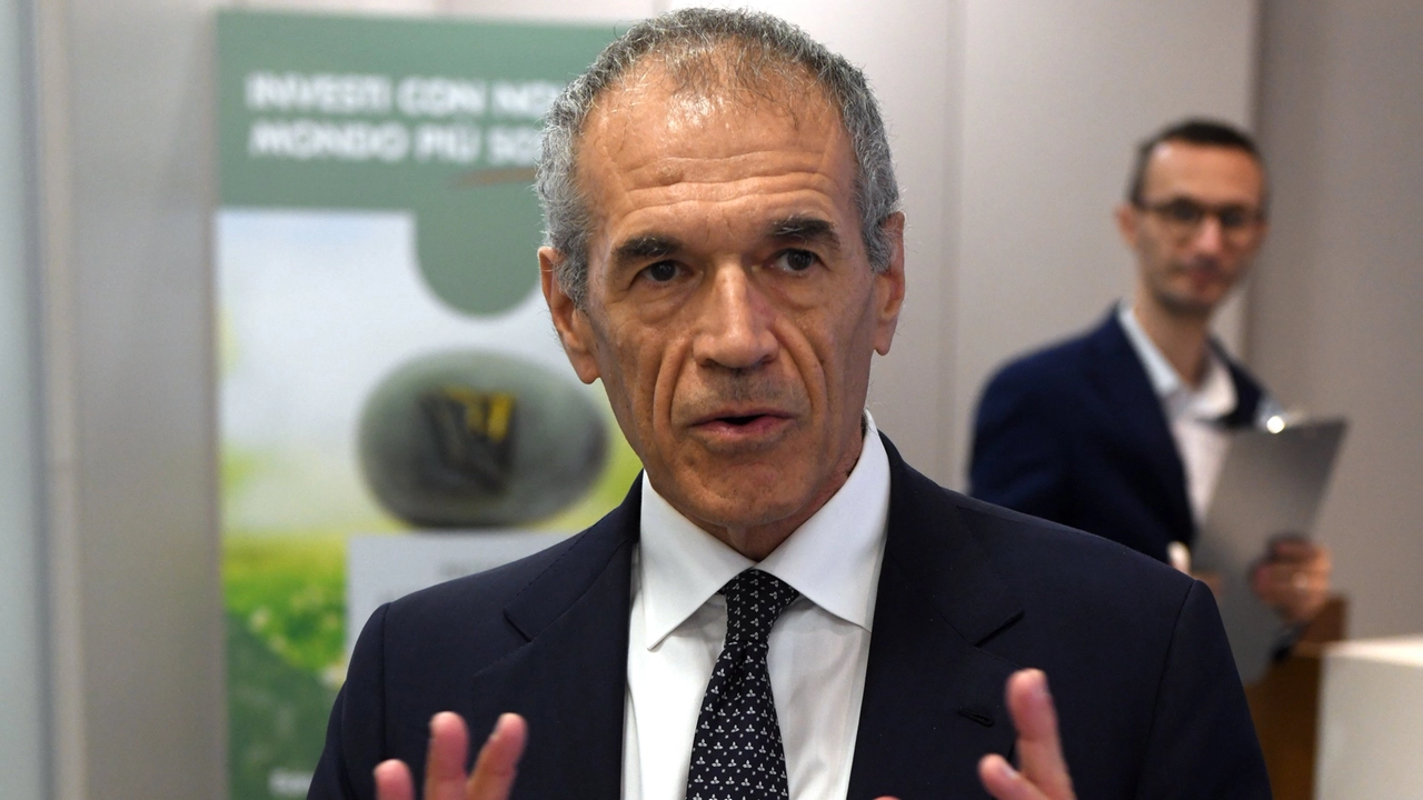 Manovra, l’analisi di Cottarelli: “Bene ridurre il deficit. Ma la spesa resta alta”