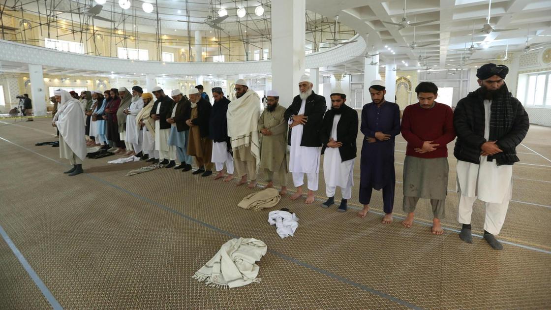 Attentato suicida in Pakistan: rivendicazione dell