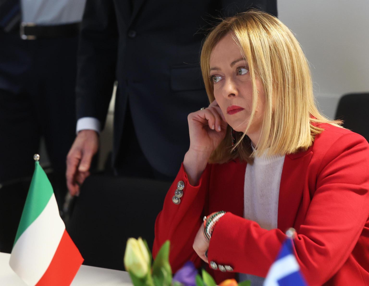 Giorgia Meloni critica la sinistra per il manifesto di Ventotene