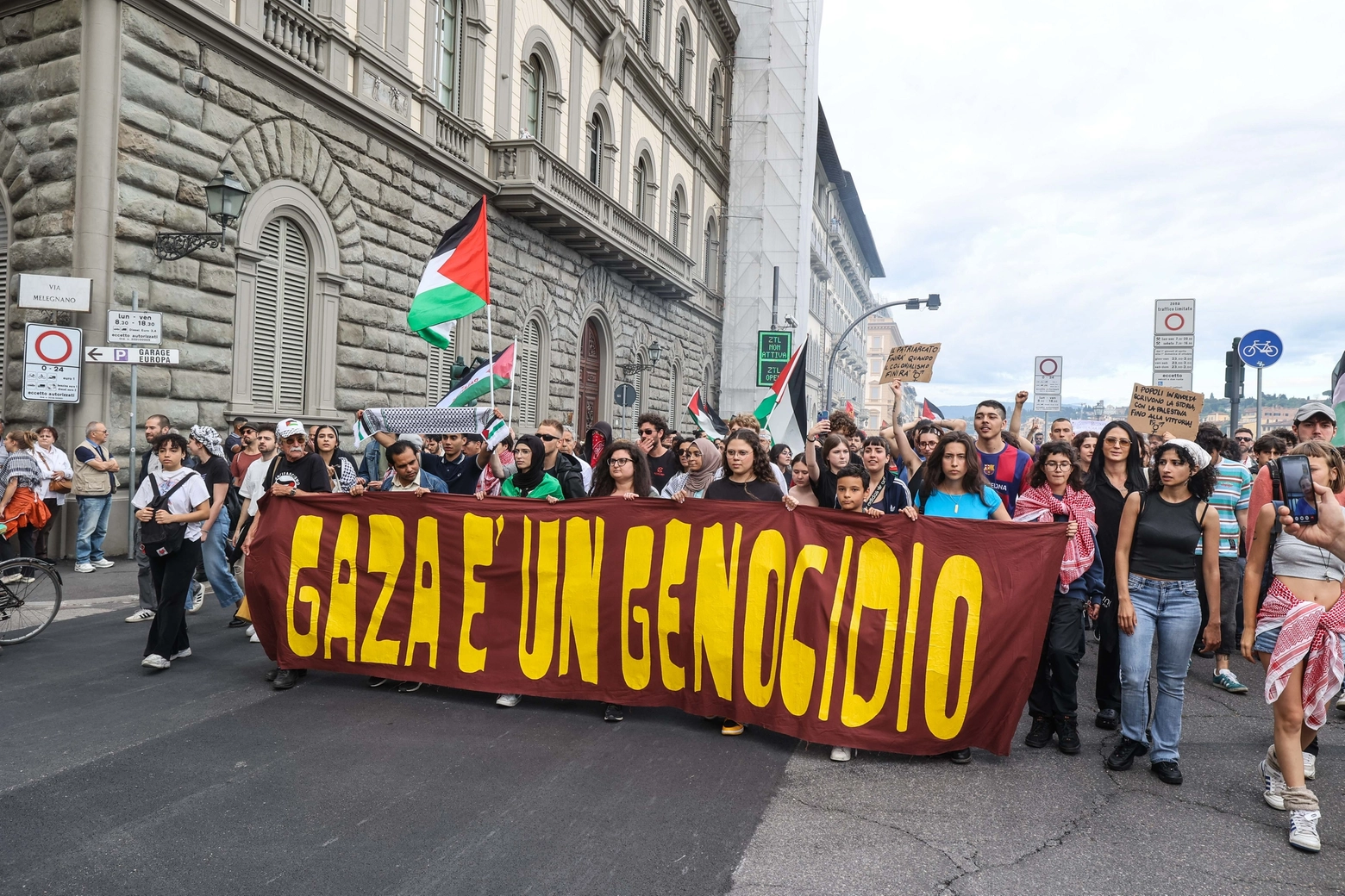 Una manifestazione pro Palestina a Firenze