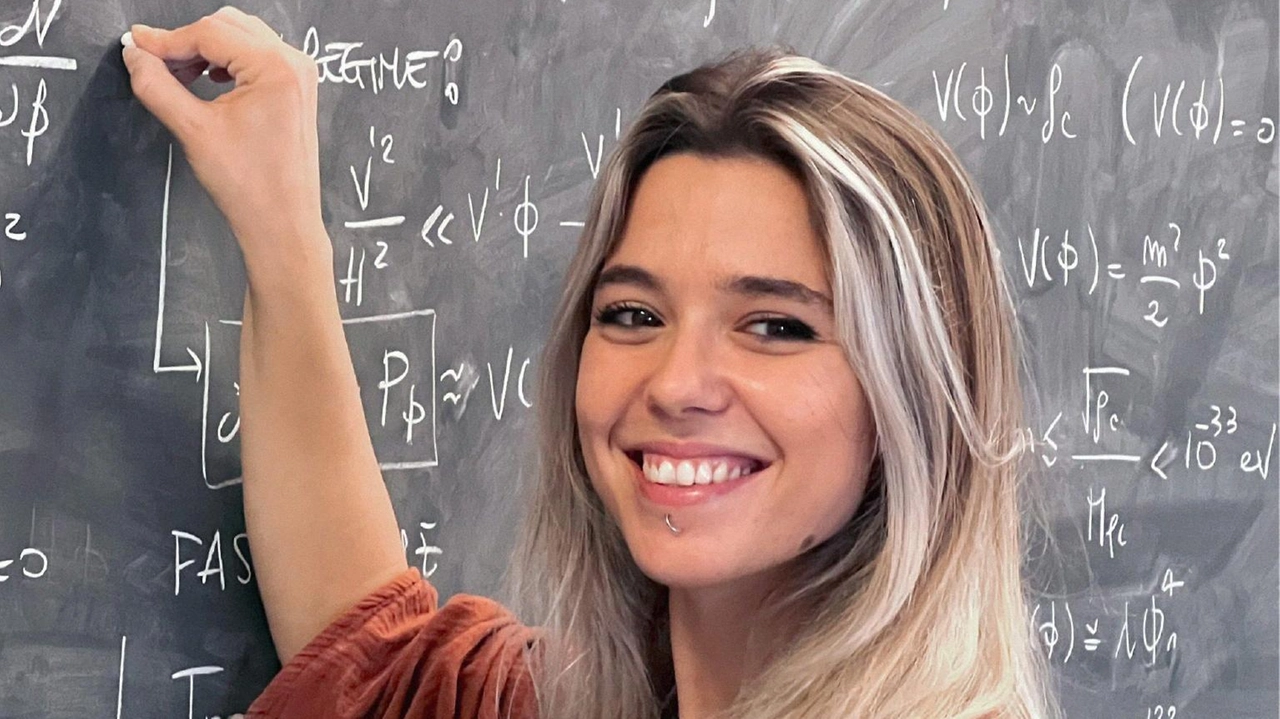 Virginia Benzi da Instagram e TikTok al primo libro: amo divulgare "La fisica teorica risponde alle domande più profonde dell’essere umano".