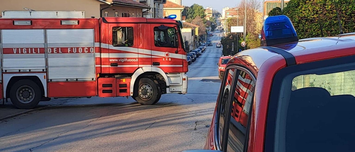 Incidente mortale a Torrette di Ancona: auto investe due pedoni