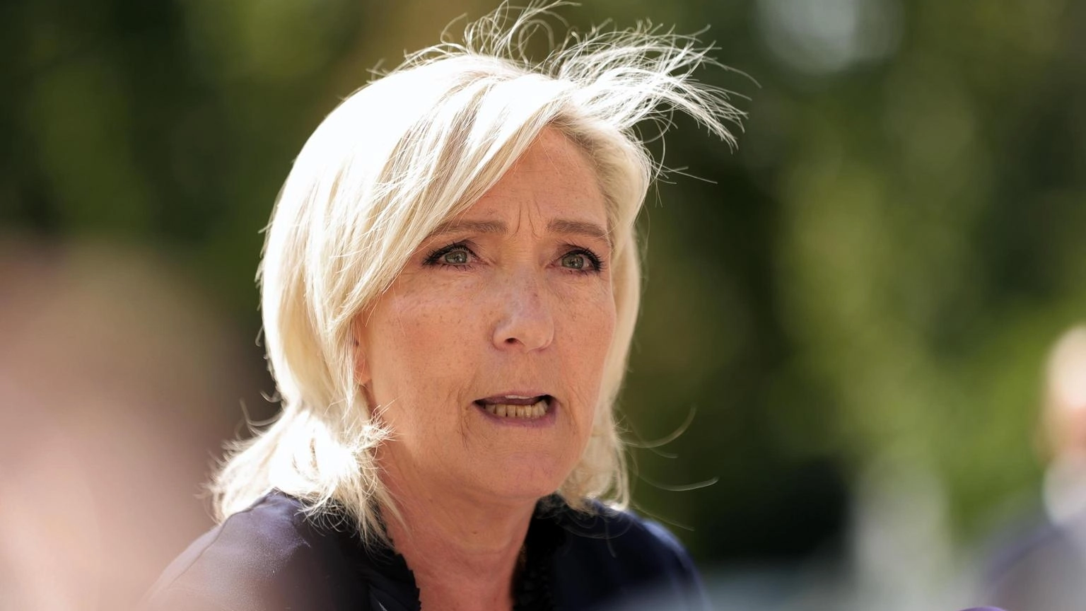 Marine Le Pen chiede nuove elezioni nel 2025