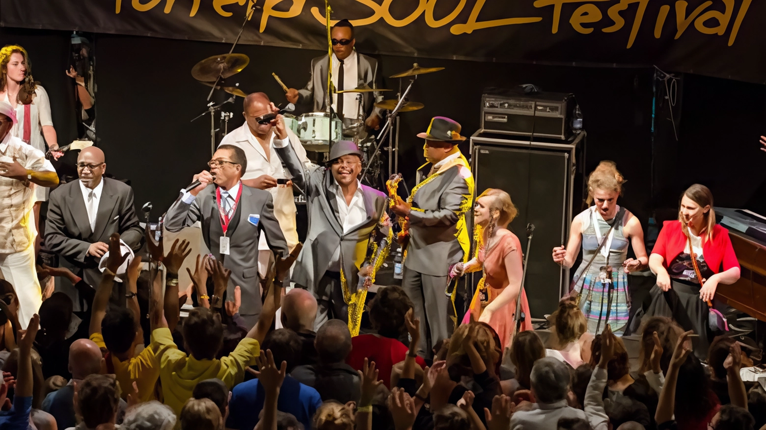 Il Porretta Soul Festival, evento annuale che celebra la musica soul americana, trasforma Porretta Terme in una succursale di Memphis. Artisti internazionali si esibiscono in un'atmosfera unica, attirando apprezzamento anche negli Stati Uniti.