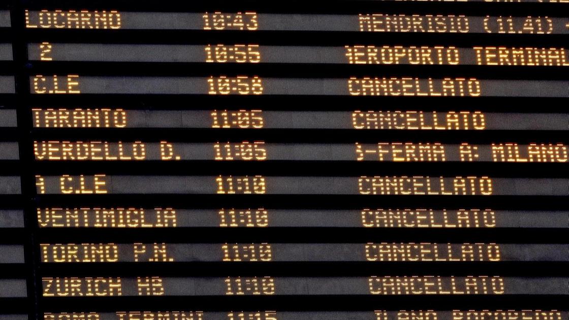 Rfi, persone sui binari anche su Bologna Verona, treni sospesi