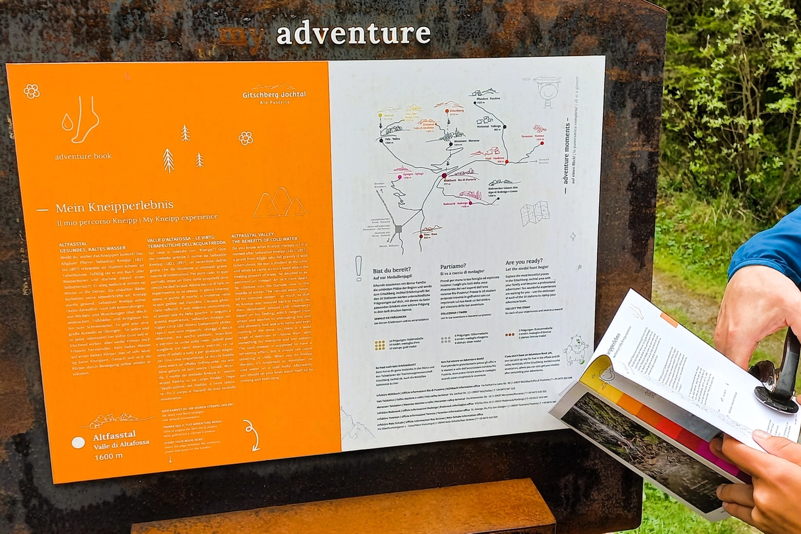 Il timbro ad incisione per segnare di aver completato l'escursione sull'Adventure book