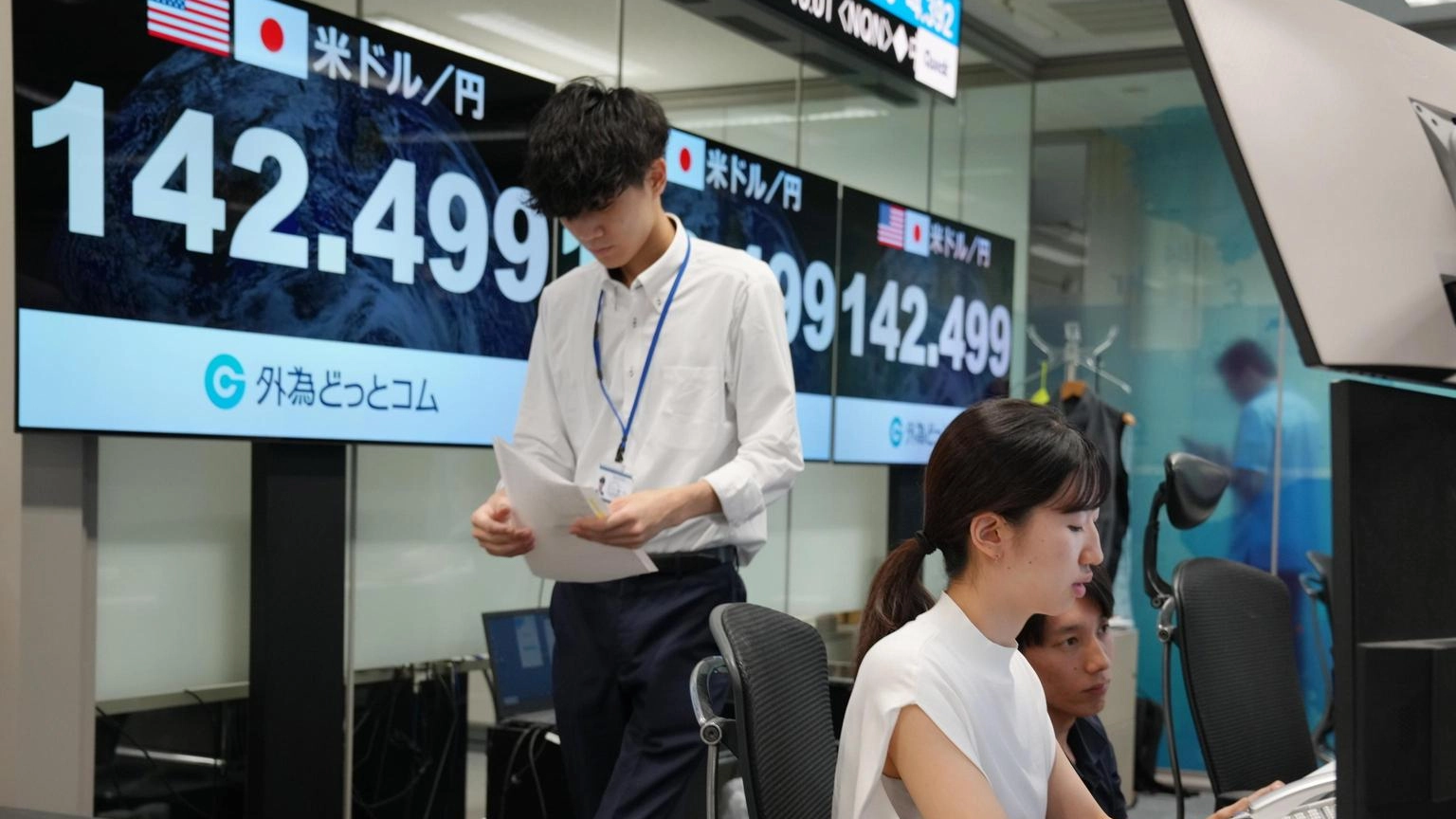 La Borsa di Tokyo chiude in netto rialzo del 10,2%