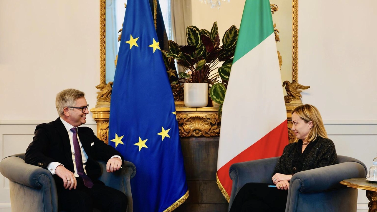 La presidente Meloni discute con Brunner le iniziative migratorie della Commissione UE e il rafforzamento dei partenariati.