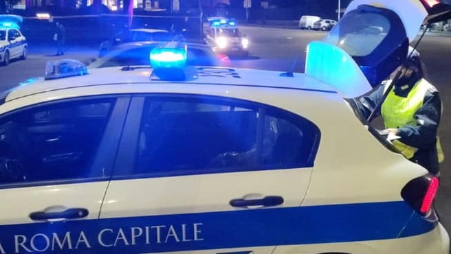 Rilievi della Polizia di Roma Capitale sul luogo dell'incidente (foto d'archivio)