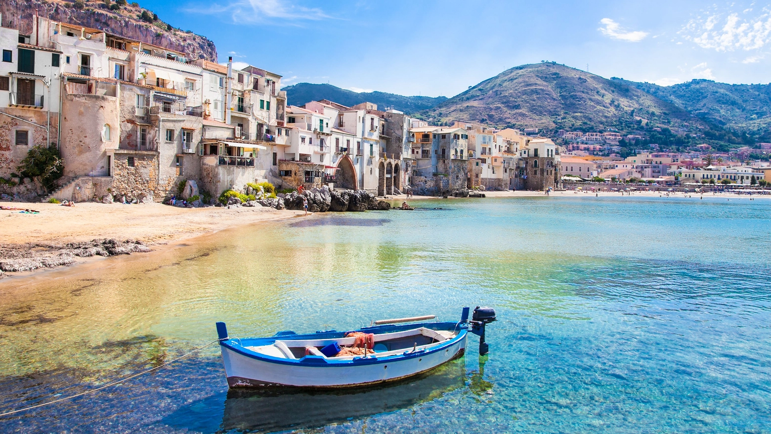 Il porticciolo di Cefalù