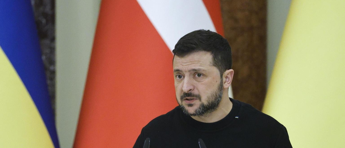 Zelensky chiede nuovi sistemi di difesa aerea