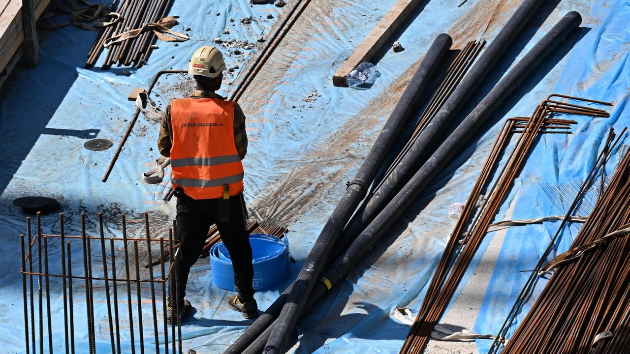 In Germania la produzione industriale ad agosto rispetto al mese precedente è aumentata del 2,9% (dato destagionalizzato). Lo rende noto...