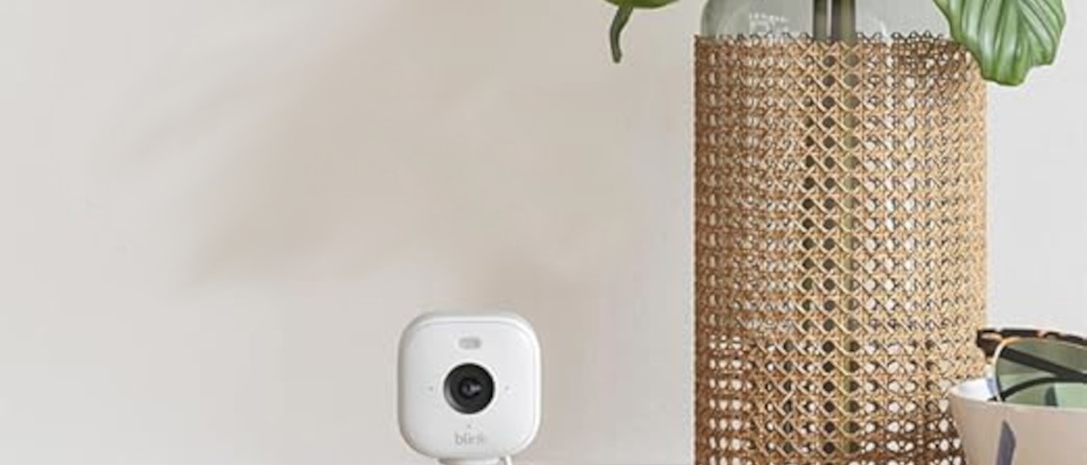 Sicurezza smart per la tua casa a un super prezzo: due videocamere Blink Mini 2 ti costano il 40% in meno su Amazon