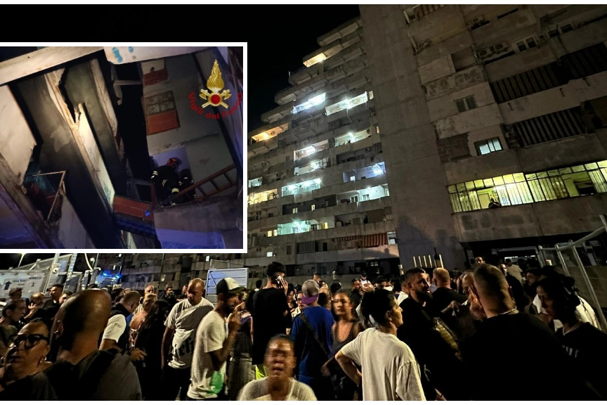 Scampia, il crollo alla Vela Celeste: vigili del fuoco tra le macerie e residenti per strada