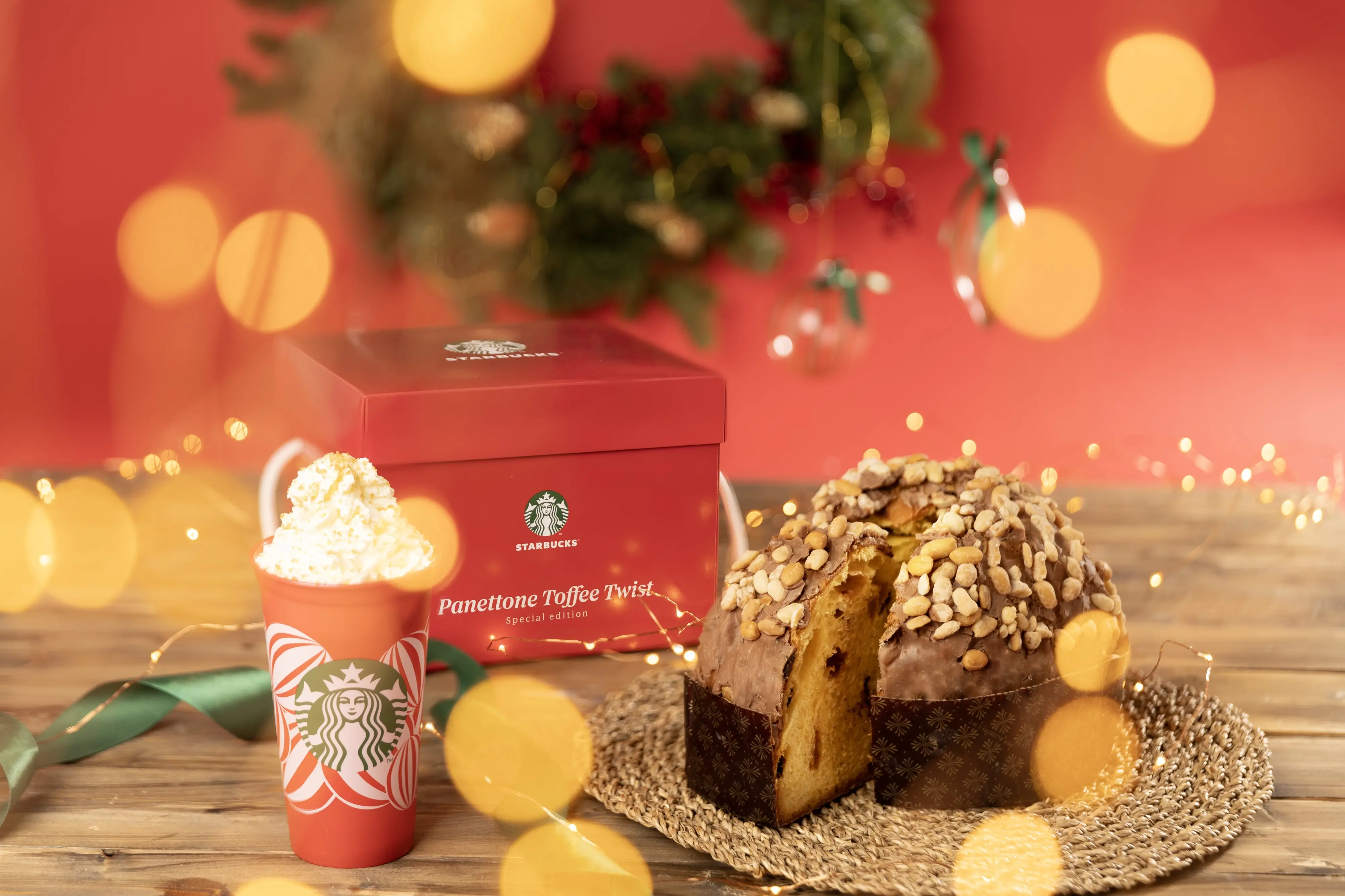 Starbucks lancia il Panettone Toffee Twist