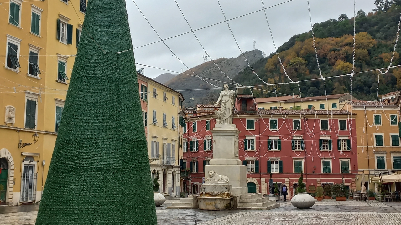 Da Michelangelo a Cattelan, benvenuti a Carrara: la città degli artisti