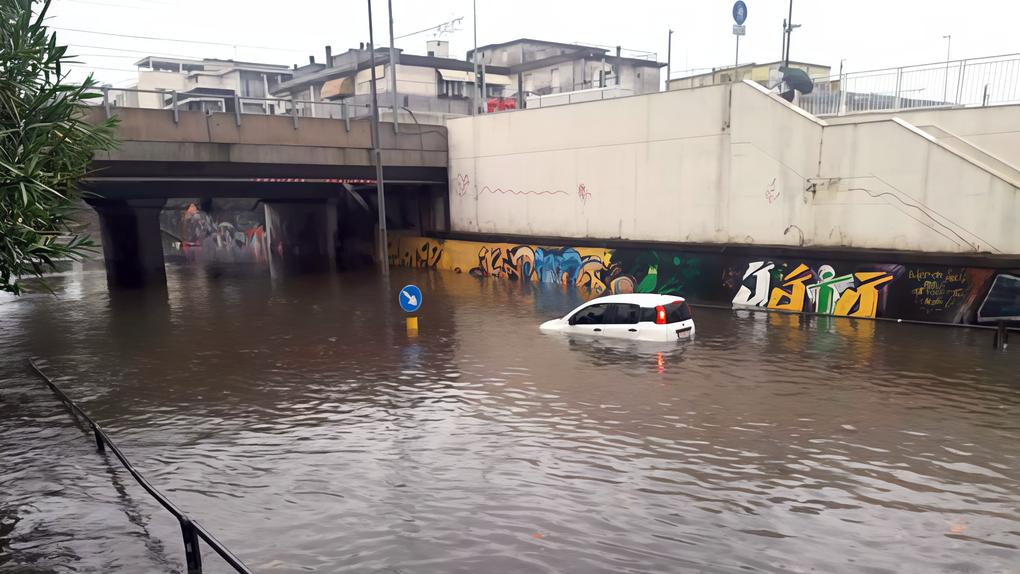 Emilia Romagna sott’acqua. Esondano i fiumi, paesi evacuati. Torna l’incubo dell’alluvione